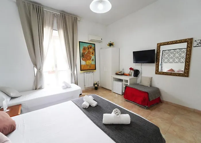 Cicero Center Guest house 4*