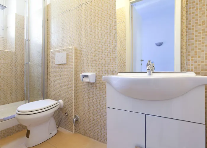 Cicero Center Guest house