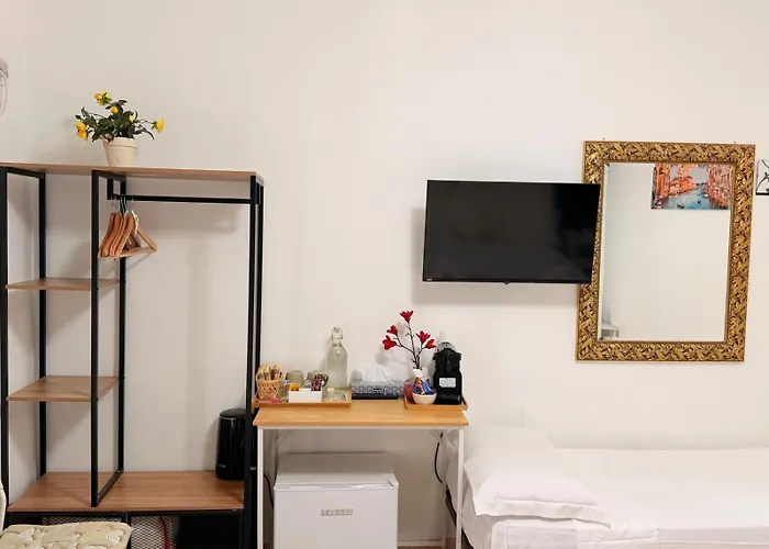 Pensión Cicero Center 4*